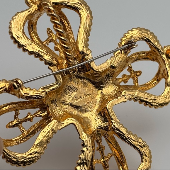 Vintage Park Lane Gold-Tone Maltese Cross Brooch With Blue Cabochon - Picture 4 of 5